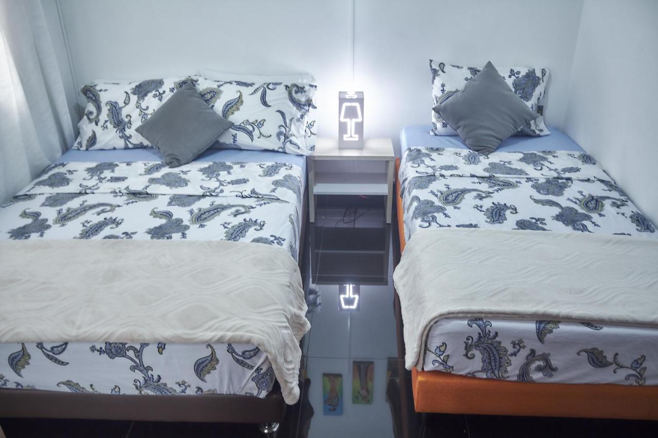 Cozy Apartment Excellent Location, Air Conditioning Cali Exteriör bild
